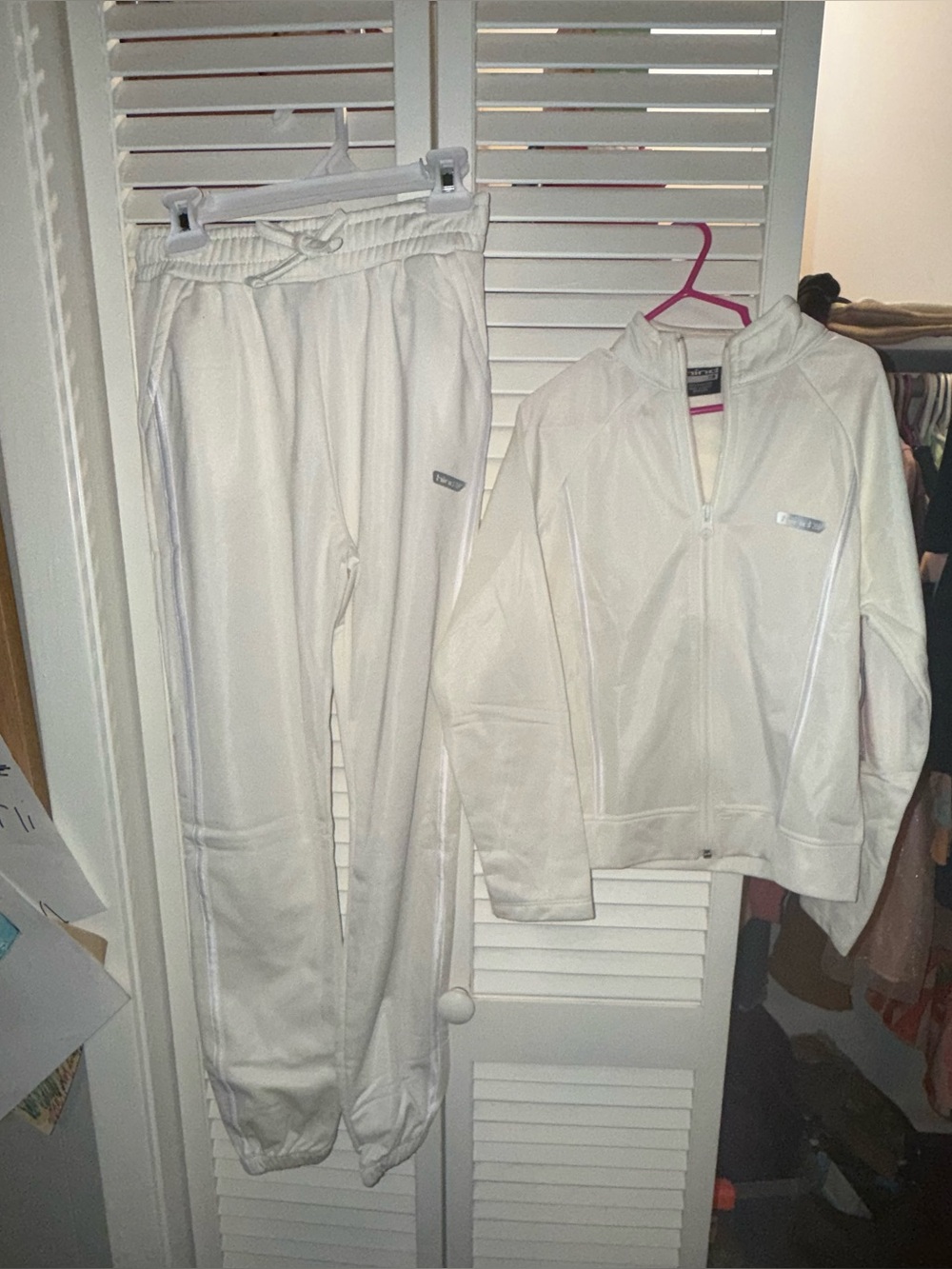 Hind White Women's Track Pants and Zip Jacket Set